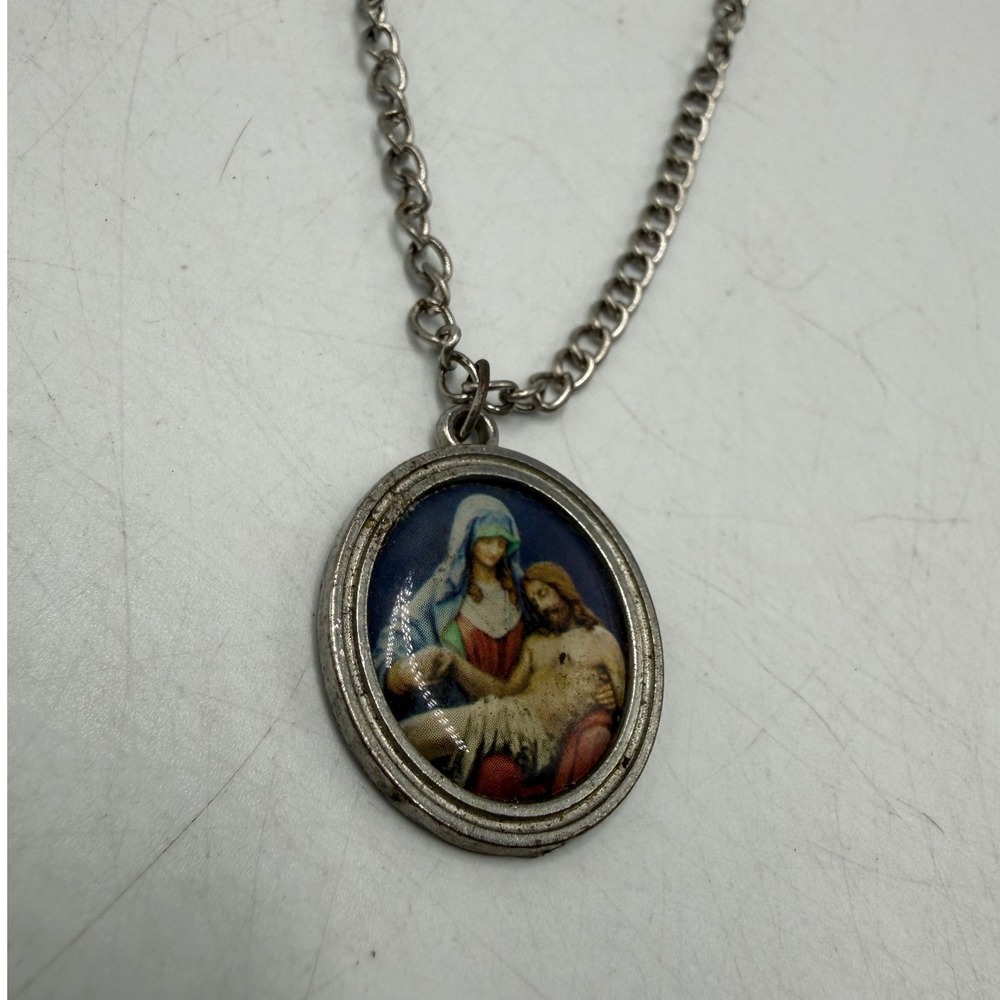Vintage Pieta Religious Pendant Necklace Silver Tone Mary Jesus Medallion 24in